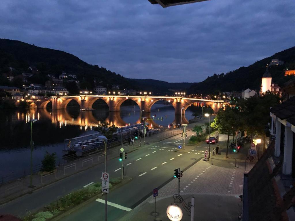 Old Bridge View Apartment Heidelberg Exterior photo